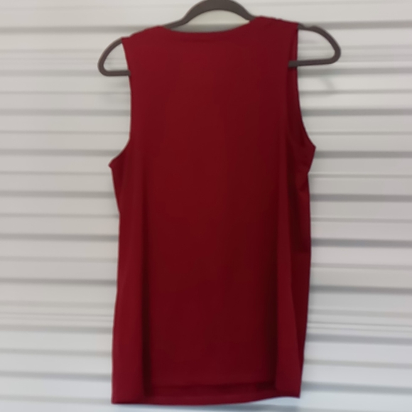 Women's top size M(7-9) - Picture 3 of 3